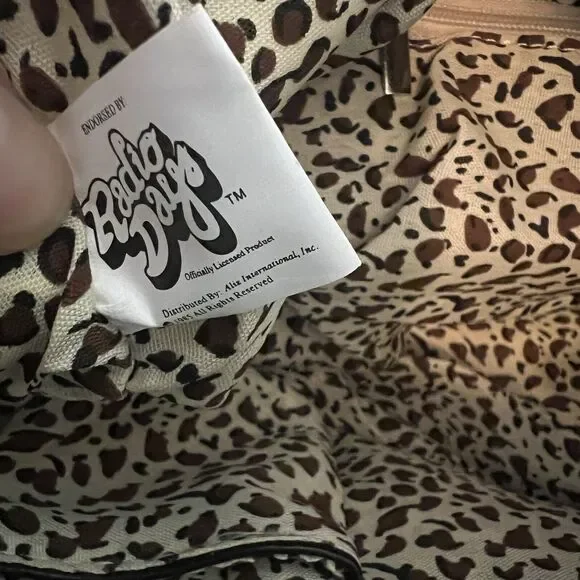 NWT Radio Days Marilyn Monroe Women Black Shoulder Bag - Picture 6 of 7